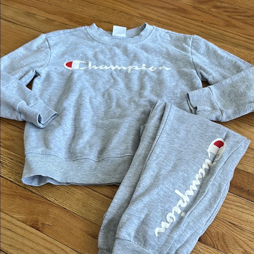 Champion Gray Sweatshirt and Sweatpants Set